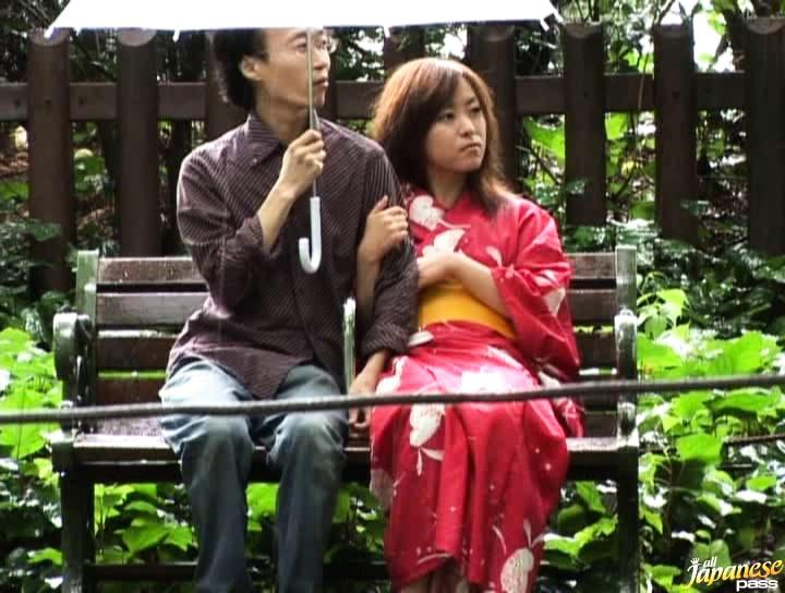 Sandy Awesome Asian babe in kimono enjoys the outdoors Scissoring