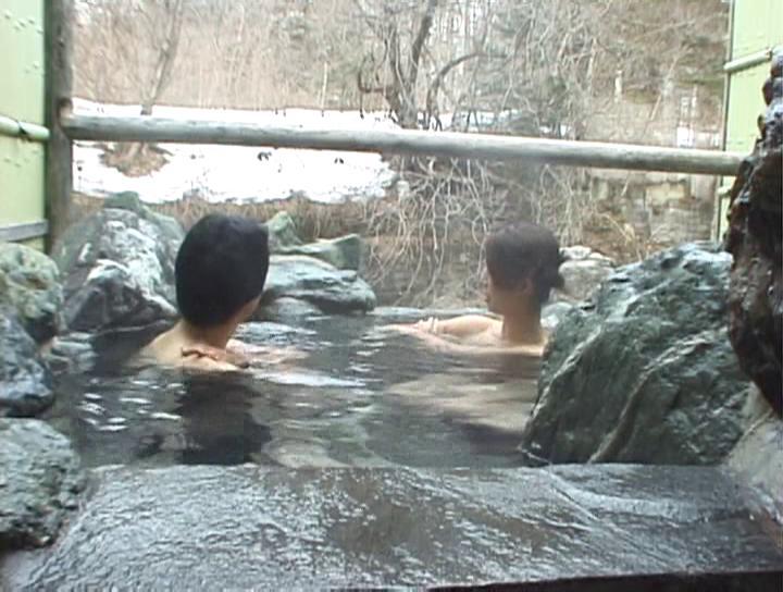 Amatuer Sex Awesome Mature Asian model, Kayoko Uesugi sucks cock in outdoor bath Highheels