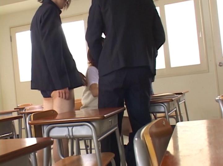 Awesome Mao Andoh Asian schoolgirl sucks cock in the classroom - 1