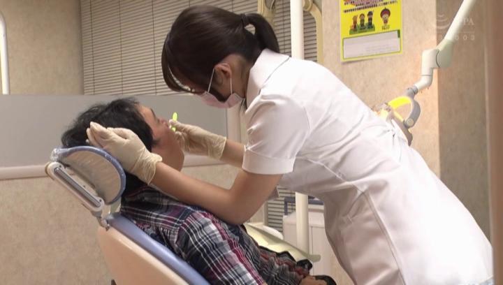 Ametur Porn Awesome Kinky Japanese nurse Kiritani Nao giving a sexual therapy MrFacial