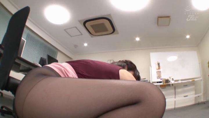 Awesome Japanese office lady in a black pantyhose giving an oral job - 1