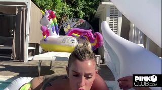 Vivid Marica Chanelle inculata a bordo piscina in POV Cumshot