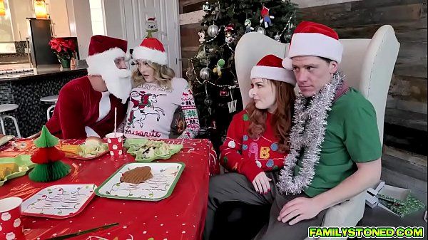Panties Hot family group sex for Christmas with Summer Hart and Charlotte Sins as the lucky men slams their pussies Camonster