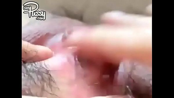 Japanese girl rubbing her big clit to orgasm - 2